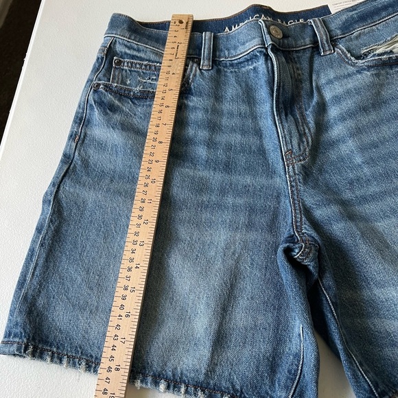 American Eagle '90s BOYFRIEND
BERMUDA
COMFORT STRETCH
WAISTBAND size 12 NWT - Picture 6 of 7